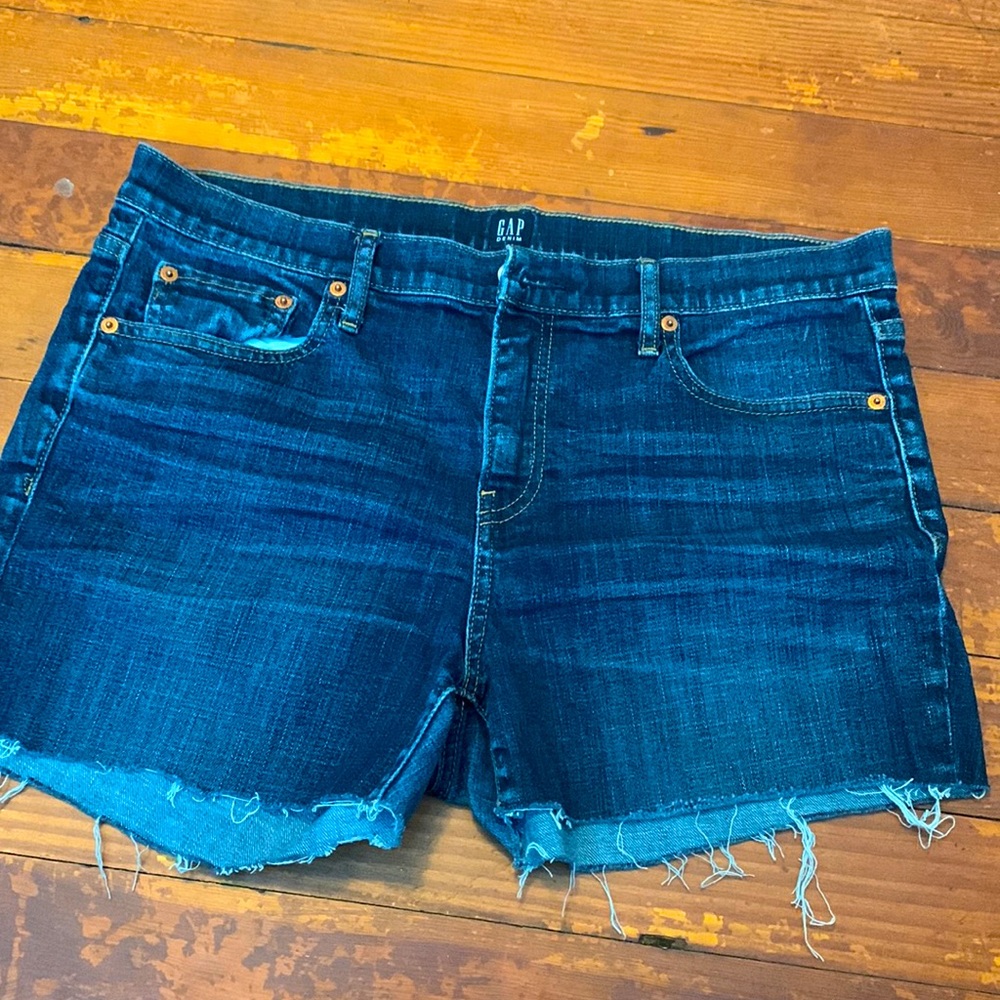 GAP denim shorts-frayed edges.